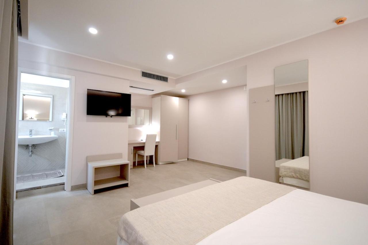 Hotel Residence Il Gabbiano Cirò Marina Εξωτερικό φωτογραφία