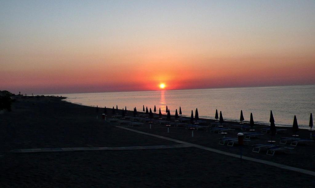 Hotel Residence Il Gabbiano Cirò Marina Εξωτερικό φωτογραφία