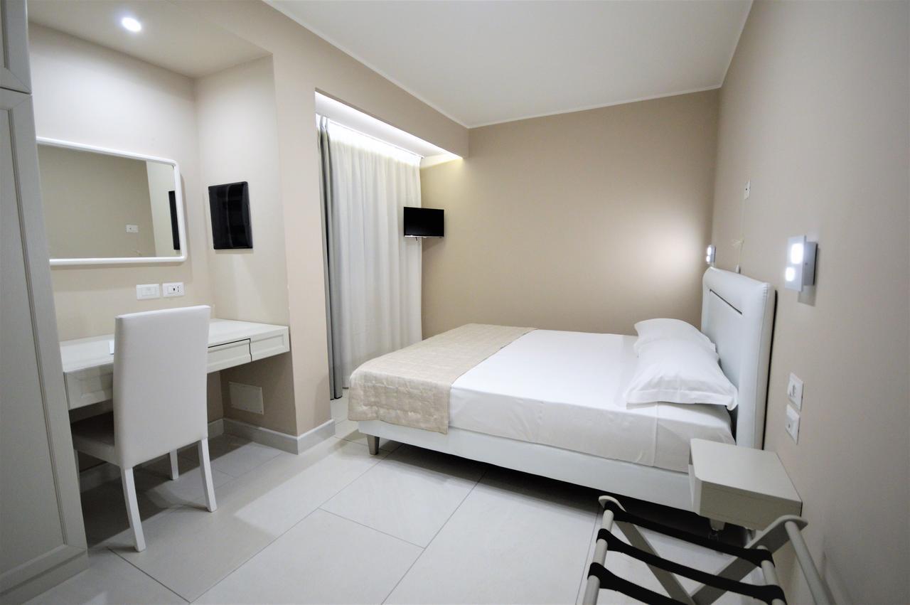 Hotel Residence Il Gabbiano Cirò Marina Εξωτερικό φωτογραφία